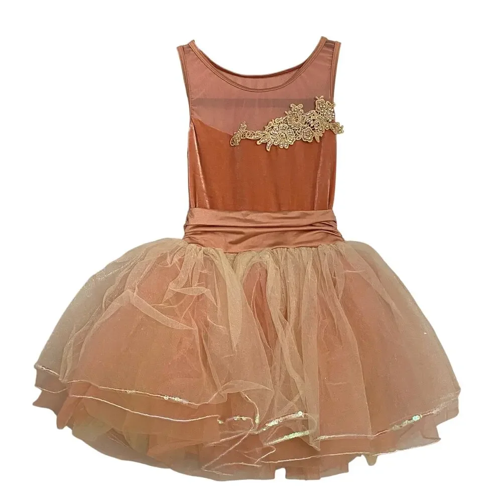 Weissman Designs for Dance weissman “house